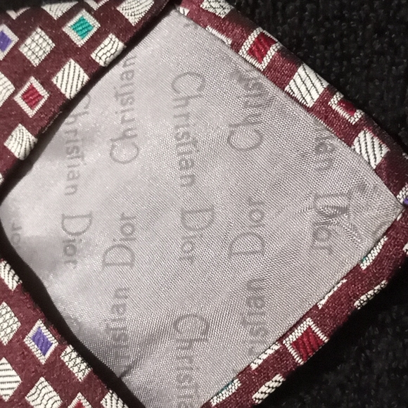 ❤3 for $20❤ Christain Dior Mens  Tie Maroon,green, purple - Picture 2 of 5